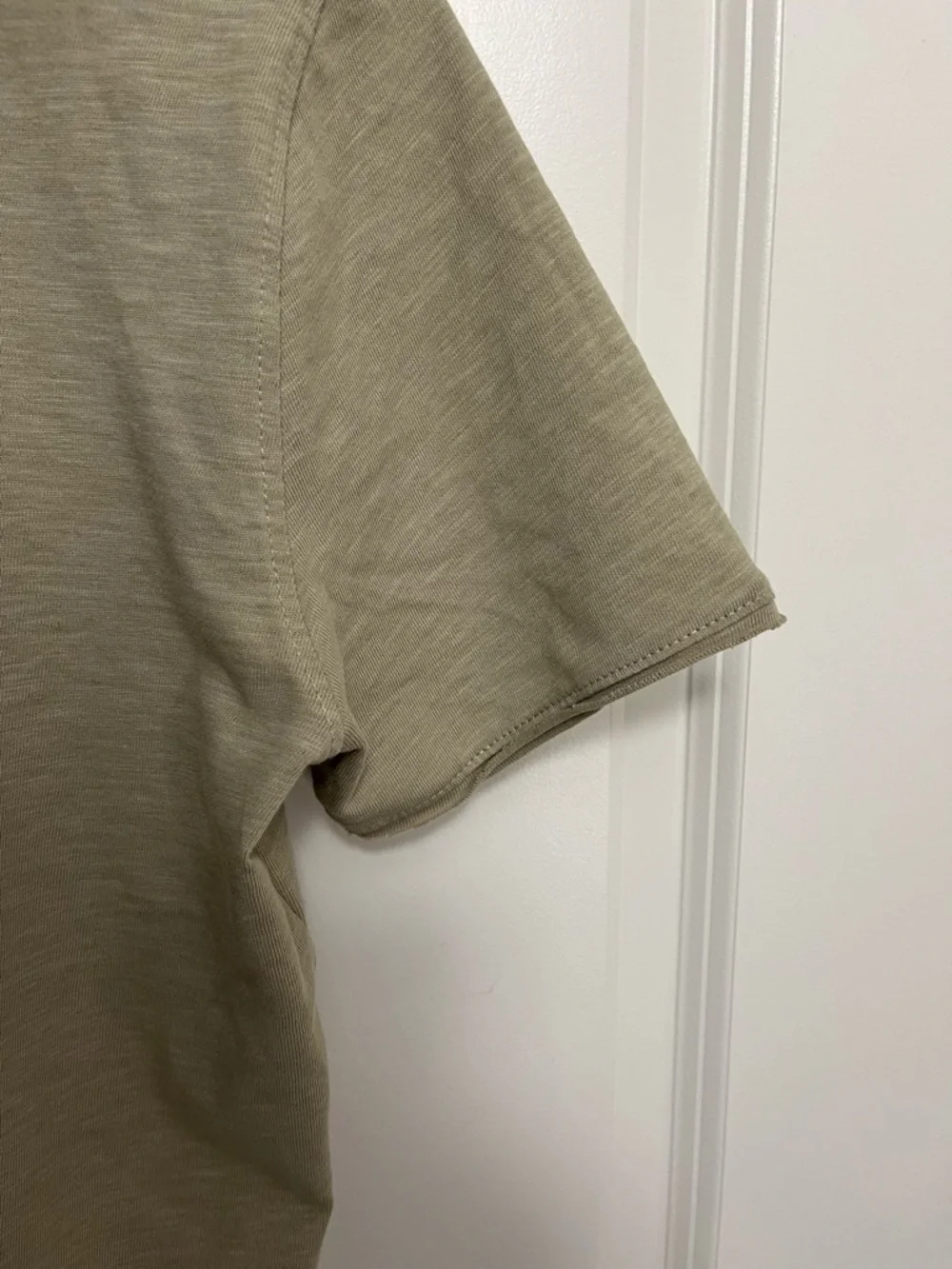 Zara Women's Light Olive Short Sleeve Tee in size L - Picture 7 of 7